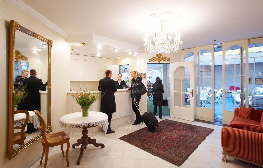 Hotel Mozart รอร์สชาช ภายนอก รูปภาพ