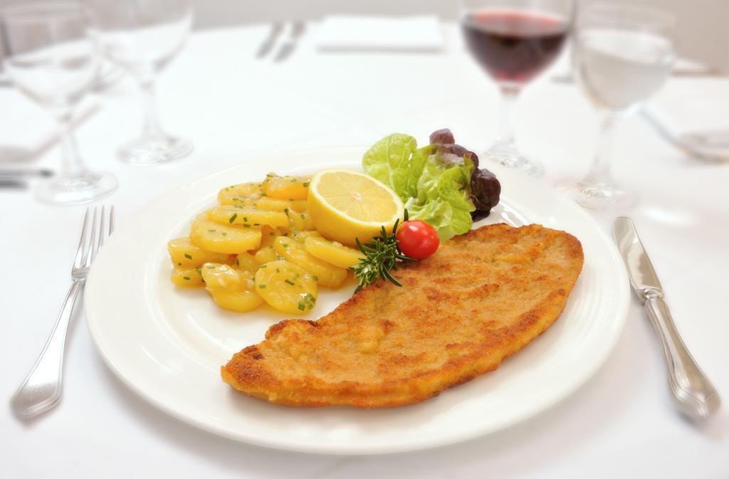 Hotel Mozart รอร์สชาช ภายนอก รูปภาพ